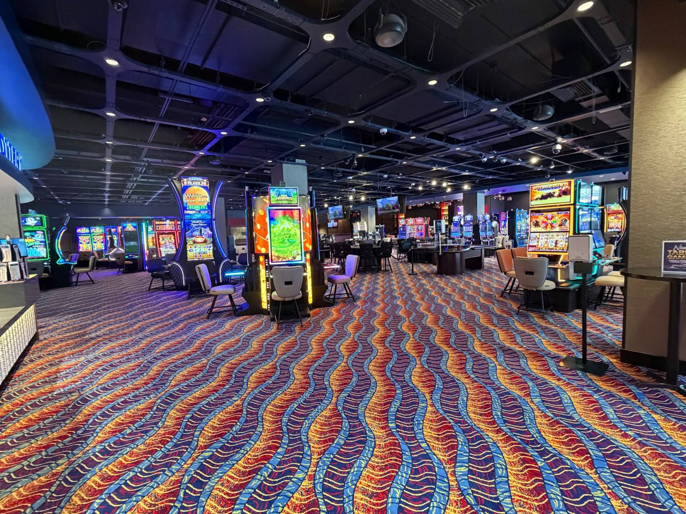 Red Shores Casino, patterned broadloom carpet on the gaming floor